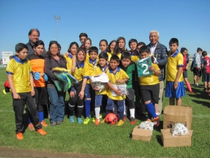 Municipio sanantonino entrega importante aporte a escuelas de fútbol