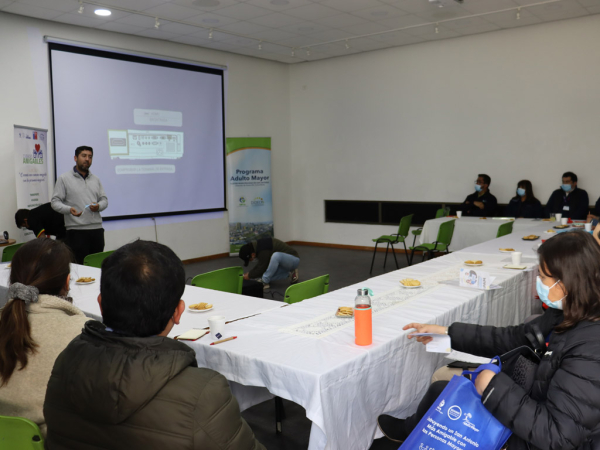Entidades p&uacute;blicas y privadas de San Antonio se informaron sobre la Ordenanza Municipal del Buen Trato al Adulto Mayor