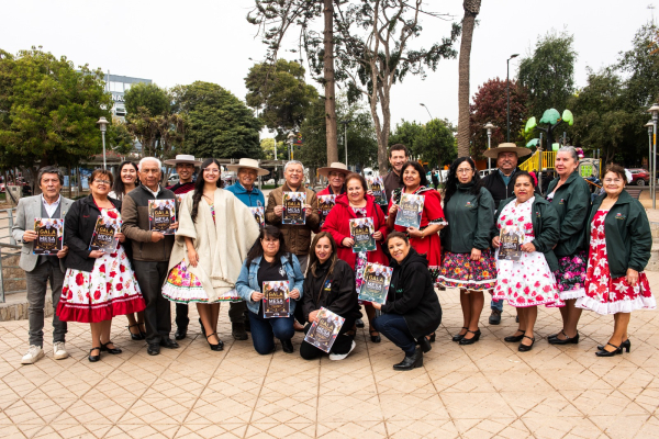 Mesa Comunal del Folklore celebrar&aacute; sus 17 a&ntilde;os de historia con una espectacular gala art&iacute;stica en la plaza de Llolleo
