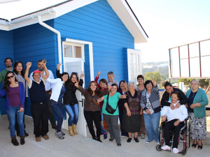 Vecinos de Casa Azul de Llolleo celebran término de mejoramiento de sede social
