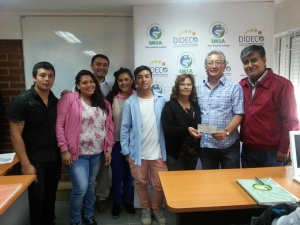 Municipio de San Antonio entrega fondos para iniciativas juveniles