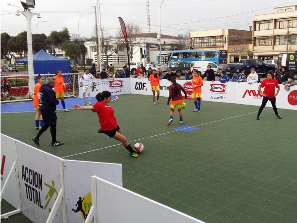 San Antonio vibr&oacute; con campeonato nacional de futbol calle y circuito mundial de f&uacute;tbol tenis