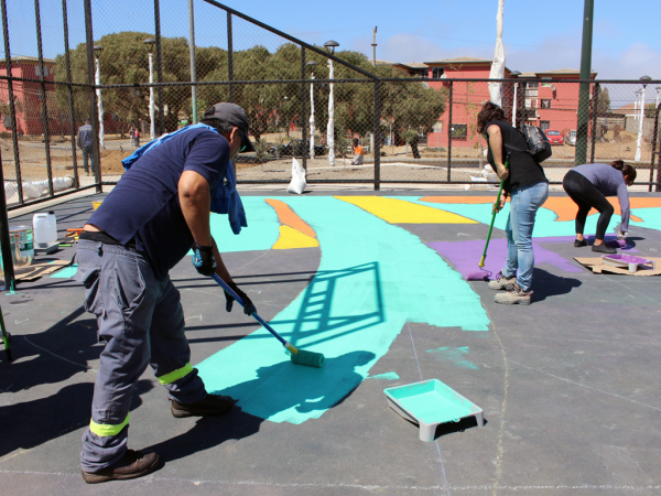 Vecinos de Planicies participan en elaboraci&oacute;n de singular mural