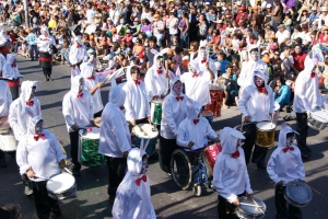 Se inicia la 8va versión del Carnaval de Murgas y Comparsas en la comuna de San Antonio