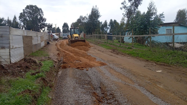 Departamento de Operaciones ejecut&oacute; trabajos de mantenci&oacute;n en calles de tierra de distintos sectores de la comuna
