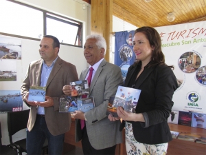 EPSA dona material gráfico a la Oficina de Turismo de la Municipalidad de San Antonio