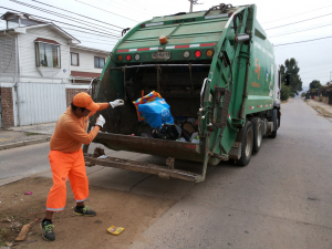 Municipalidad de San Antonio explica problema en retiro de basura y anuncia solución
