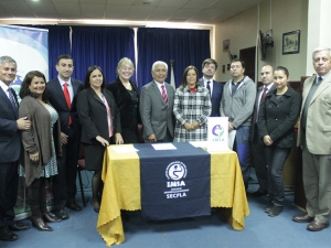 Municipalidad de San Antonio firma convenio de cooperación con Banco Estado para apoyar a emprendedores locales