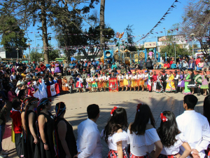 Cerca de 500 personas celebraron el Día Mundial del Folclor