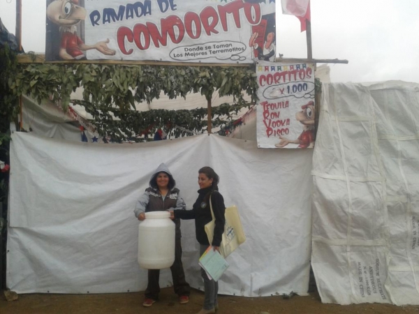 Municipalidad de San Antonio recicla 150 litros de aceite vegetal usado de las Fondas