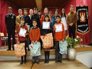  El Grupo Escolar premió a sus mejores estudiantes del primer semestre e inauguró juegos de salón
