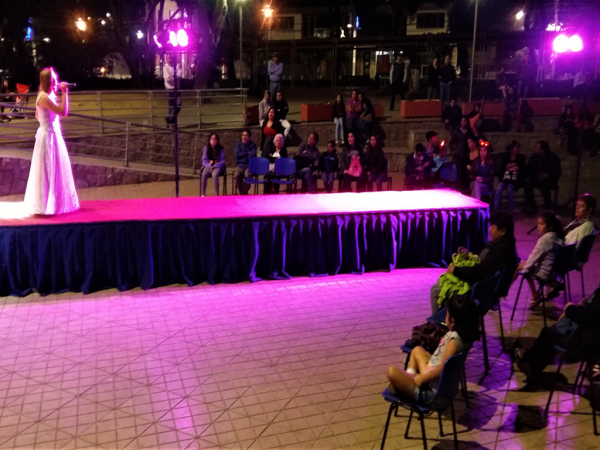 Municipalidad de San Antonio realiza gala musical navide&ntilde;a en plaza de Llolleo.&nbsp;