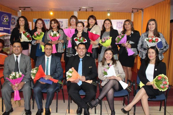 Municipalidad de San Antonio entrega reconocimiento a 14 profesores distinguidos en Evaluaci&oacute;n Docente