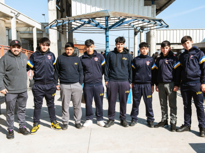 Instituto Bicentenario Javiera Carrera Verdugo celebra triunfo en torneo comunal FUTSAL 2025