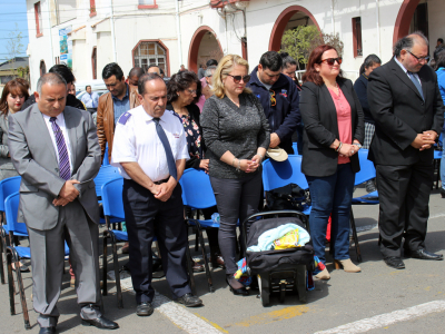 Municipalidad de San Antonio iza la bandera evang&eacute;lica