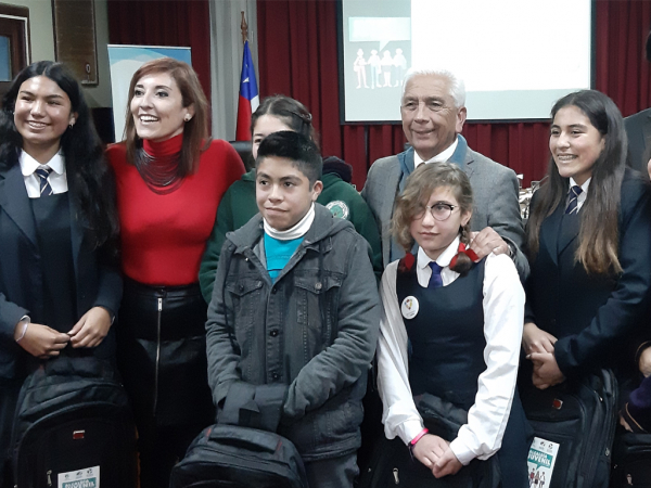 Representantes de la Alcald&iacute;a Juvenil de San Antonio visitan la Defensor&iacute;a de la Ni&ntilde;ez